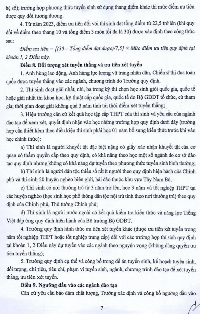 Dai hoc Kinh te quoc dan cong bo quy che tuyen sinh DH tu 2023