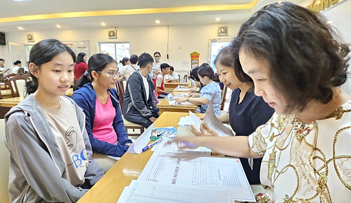 Hon 3000 thi sinh da xac nhan nhap hoc lop 10 HCM