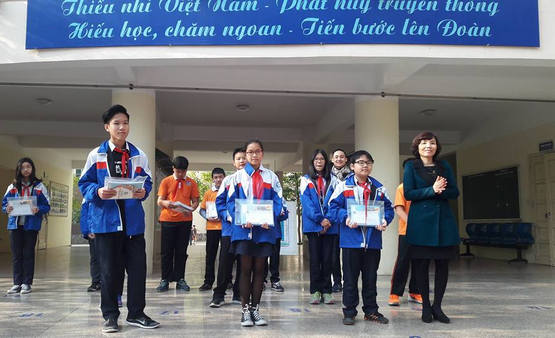 Doi tuong tuyen thang vao lop 10 tinh Vinh Long 2016