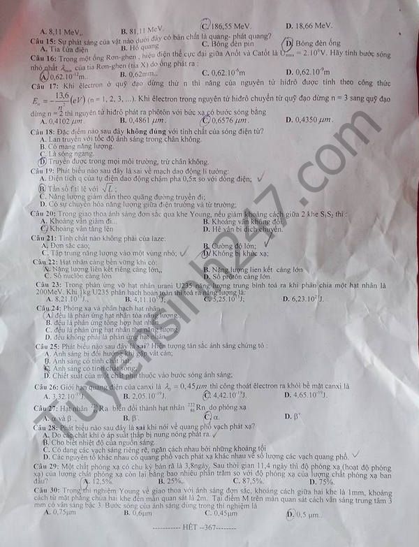 De thi hoc ki 2 lop 12 mon Vat Ly - THPT Phu Bai 2016