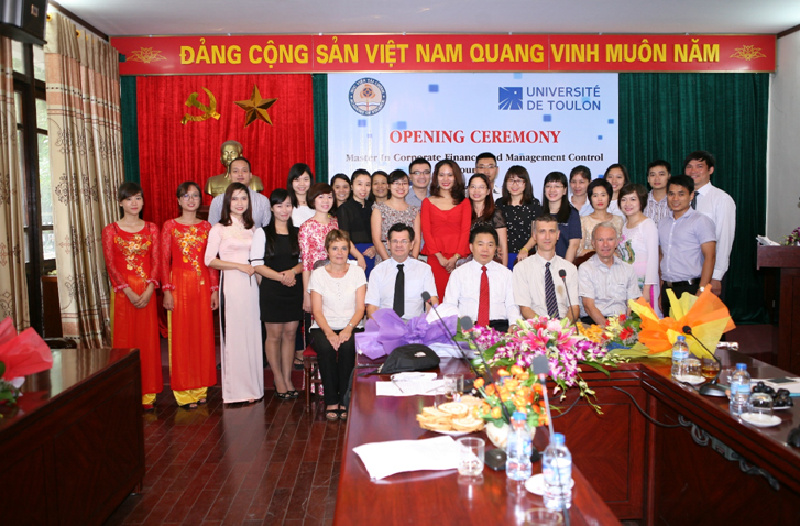 Hoc vien tai chinh tuyen sinh Thac sy TCDN va Kiem soat quan tri khoa 8