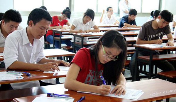 Cum thi so 1 - So GD Ha Noi co gan 73.000 thi sinh du thi