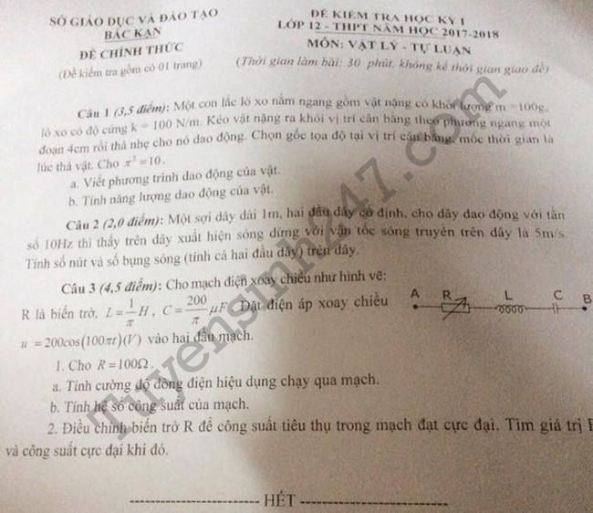 De thi hoc ki 1 lop 12 mon Ly nam 2017 - 2018 So GD Bac Kan