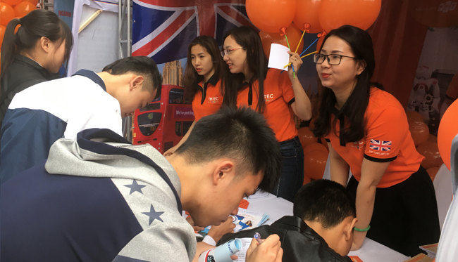 Tai Bon mau phieu dang ky du thi THPTQG va xet tot nghiep 2018