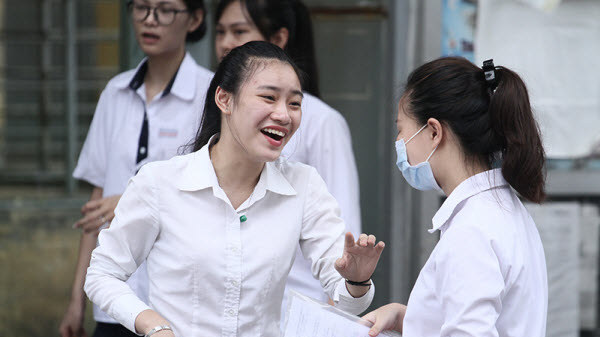 Thu tuong yeu cau cho hoc sinh di hoc tro lai