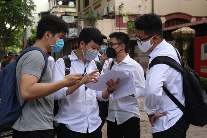 Thi tot nghiep THPT 2020: Lam nham vao de thi, co duoc cham?