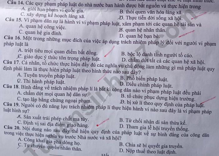 De kiem tra giua ki 1 mon GDCD lop 12 THPT Can Thanh 2020