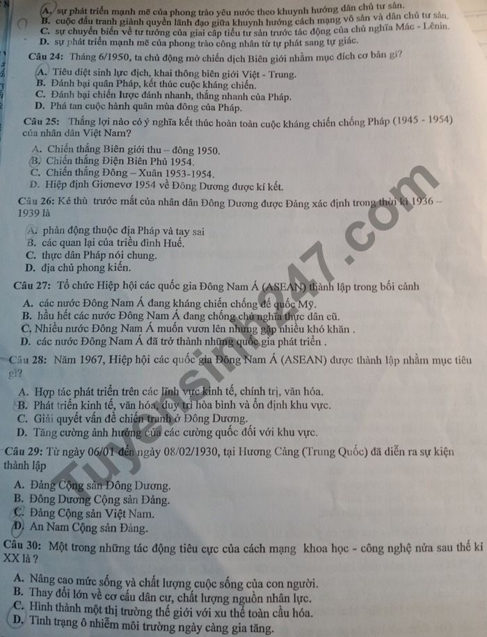 De thi thu THPTQG 2021 lan 2 mon Su THPT Chuyen Bac Ninh