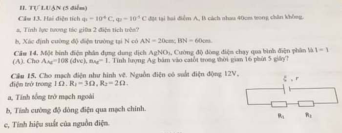 De thi hoc ki 1 Ly lop 11 nam 2020 CD Kinh Te-Ki Thuat Vinh Phuc