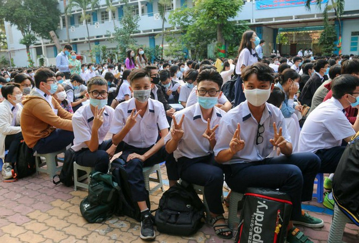 Hoc sinh TP.HCM chinh thuc di hoc lai tu ngay 1/3