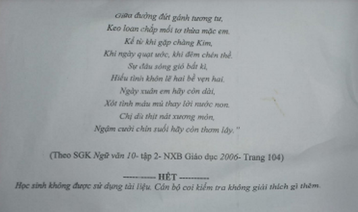 De thi ki 2 mon Van 10 - THPT Van Chan 2022