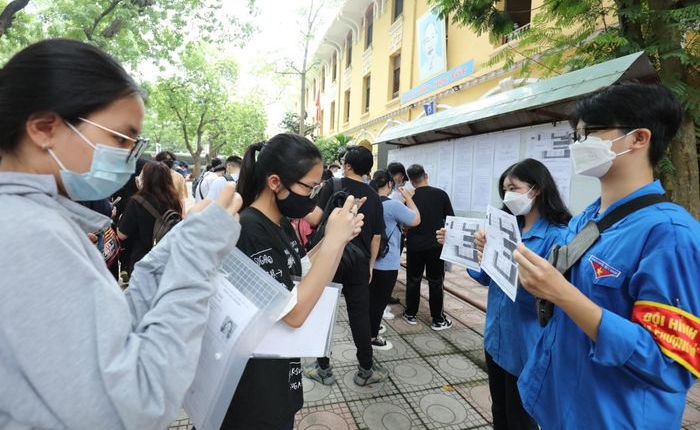 Diem thi tot nghiep THPT 2022: Da co bai van dat 9.5 diem