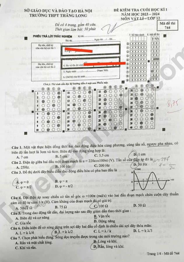 De kiem tra cuoi ki 1 lop 12 mon Ly 2023 - THPT Thang Long