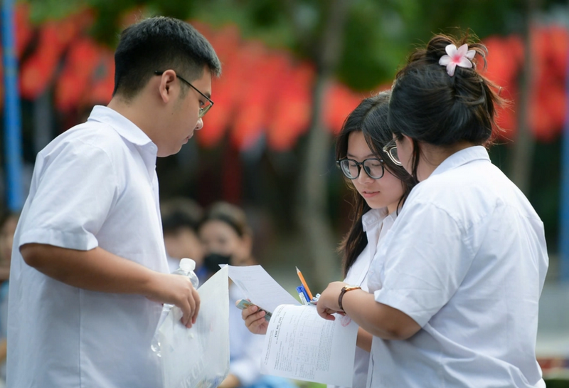 Diem chuan Dai hoc Bach khoa Ha Noi du kien co 2 nganh tren 29 diem