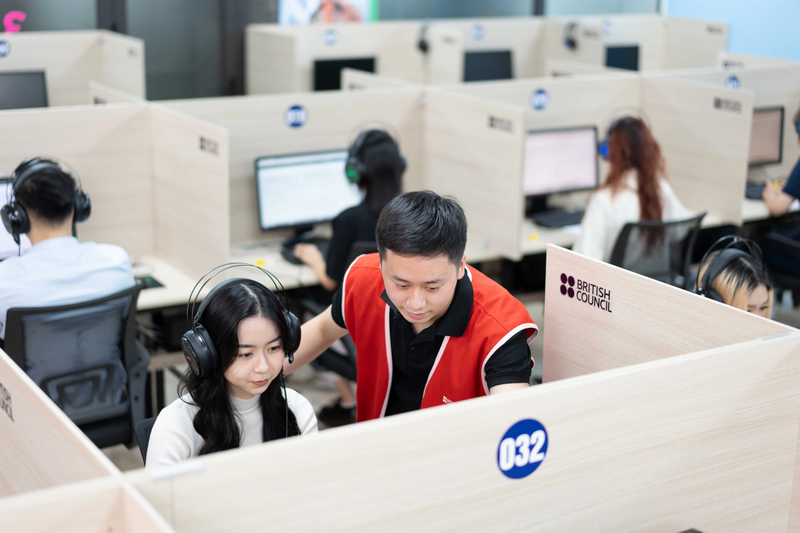 Bai thi IELTS tren giay se ngung tren toan cau tu giua nam 2026