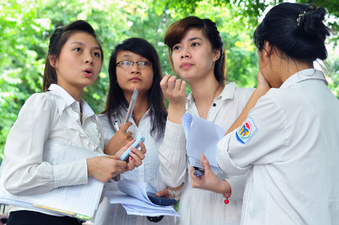 Cac truong quan doi cong bo diem thi