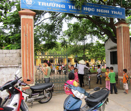 Sở cấm học hè, nhà trường vẫn dạy