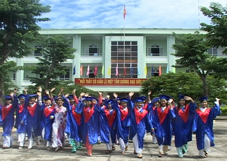Diem chuan va chi tieu xet tuyen Cao dang Luong thuc Thuc pham Da Nang nam 2012