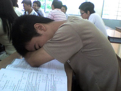 Tân sinh viên và những suy nghĩ ‘khó đỡ’
