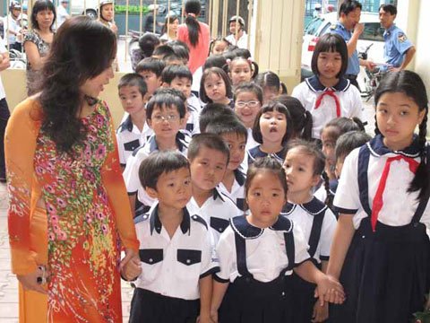 Trien khai thi diem mo hinh truong hoc moi Viet Nam
