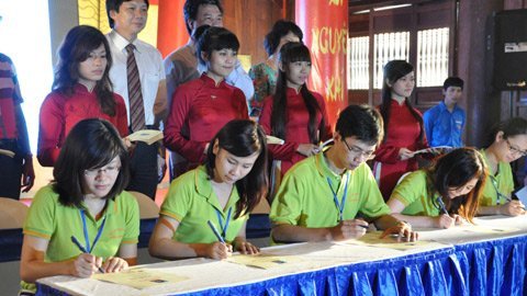 Ve dep cua cac nu thu khoa xuat sac 2012