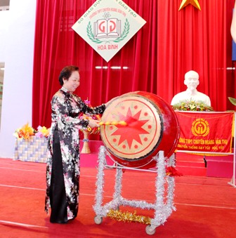 Tưng bừng khai giảng năm học mới 2012 - 2012