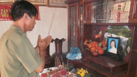 Nhieu nguoi tre tim den cai chet lang xet