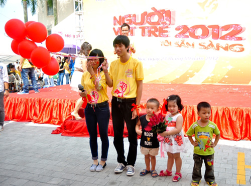 Man to tinh lang man trong ngay Hien mau \