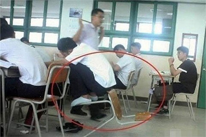 Chet cuoi voi nhung hinh anh hai huoc ve sinh vien