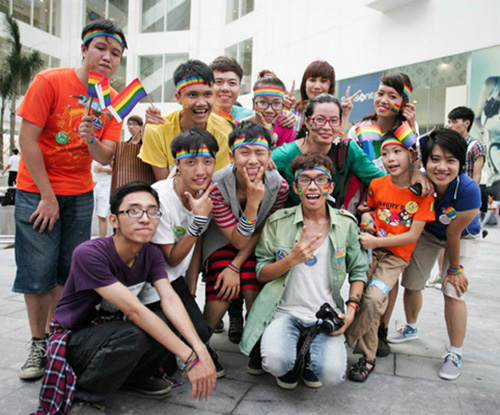 Bi mat LGBT cua chang sinh vien da-zi-nang