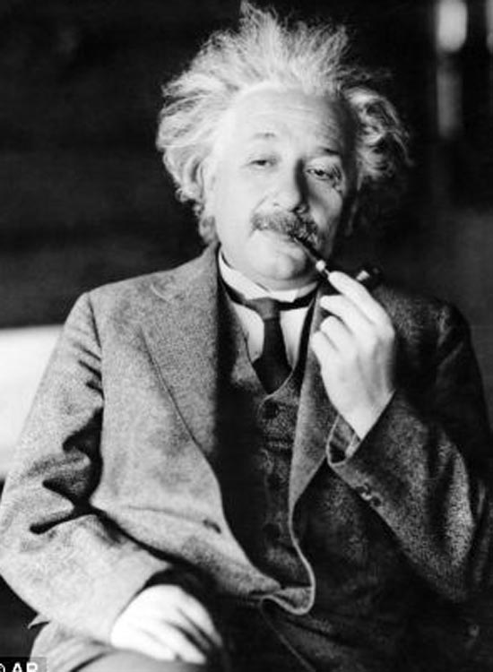 Cô bé 12 tuổi có IQ cao hơn nhà M king88vin đây link thiên tài Einstein 
