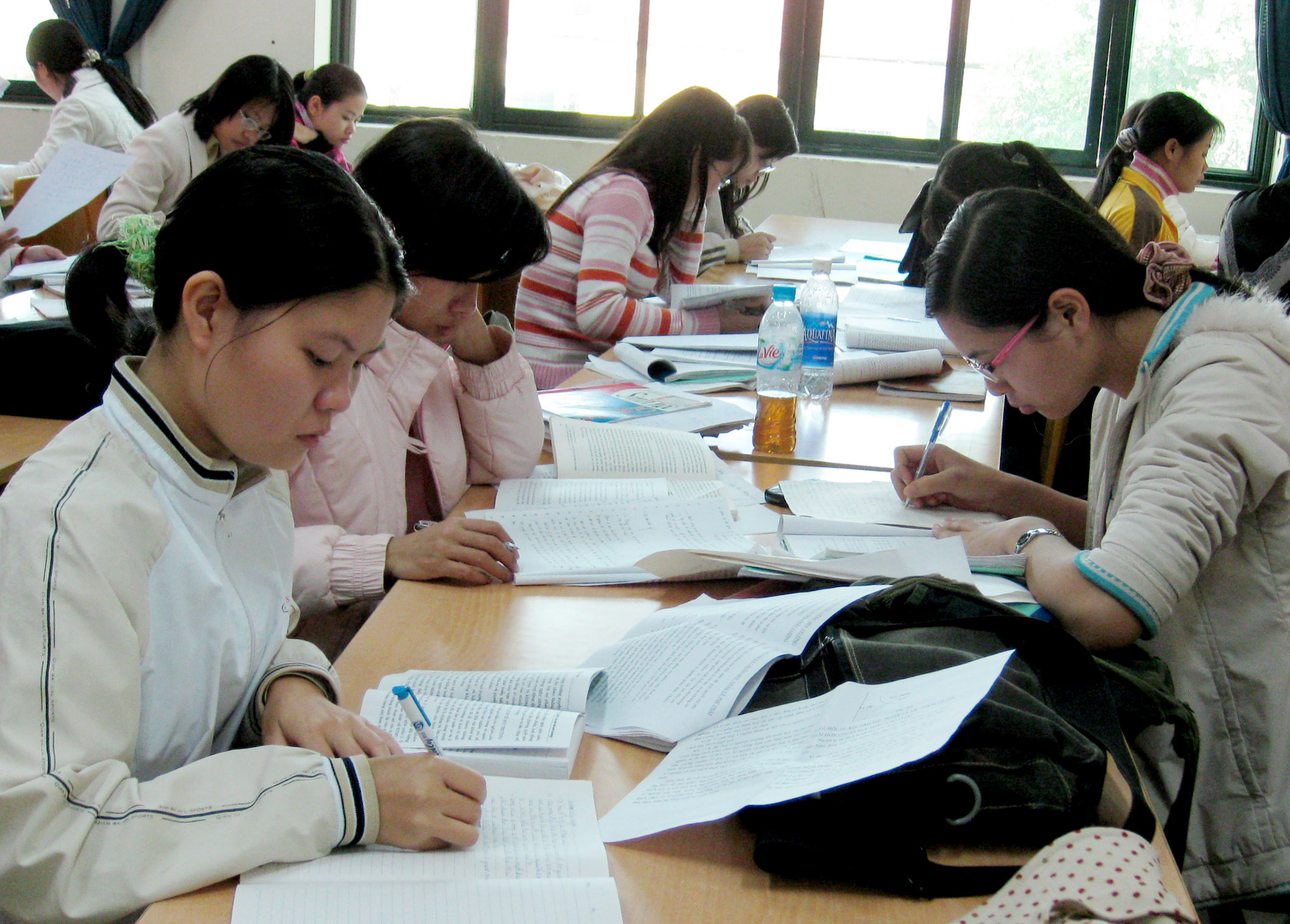 Sinh vien va nhung \