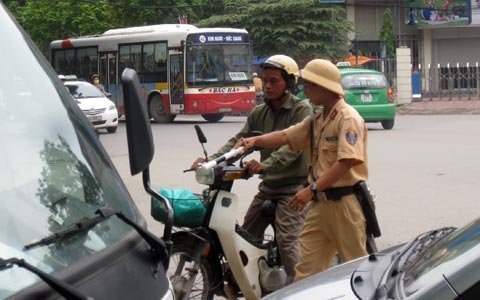 Muon xe co du giay to se khong bi phat