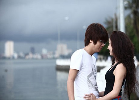 The Voice Huong Tram: \'Bui Anh Tuan yeu duoi trong chuyen tinh cam\'