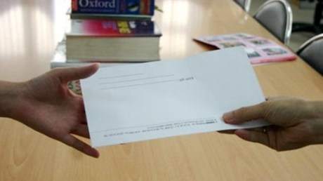 20/11: Tặng tiền là thiết thực nhất? 