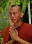Nhà sư \'khóa môi\' Mr. Đàm rời chùa trong túi chỉ  còn 50.000 đồng