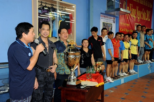 Ca sy Ngoc Son bao nhieu tuoi va cac thong tin ca nhan bat ngo khac