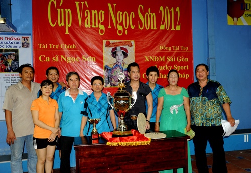 Ca sy Ngoc Son bao nhieu tuoi va cac thong tin ca nhan bat ngo khac