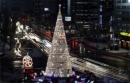 Cây thông Noel rực sáng khắp thế giới