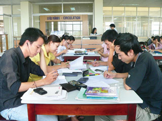 Sinh vien som tot nghiep: Nen hay khong?
