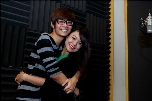 Hò Ngọc Hà cùng hoc tro hao hung thu am ca khuc chuc mung giang sinh