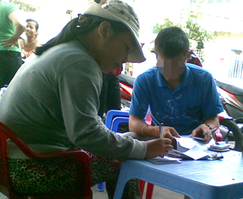 Ve tau Tet 2013: Dan kho, “co” tung hoanh