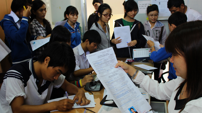 Tuyen sinh 2013: Nhieu truong cat giam chi tieu