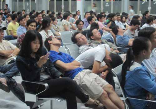 Ga Sai Gon chat cung nguoi cho mua ve tau Tet