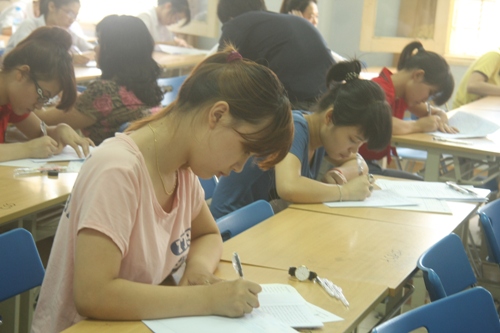 Cai ket buon cho truong ngoai cong lap