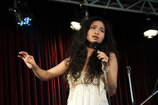 Dong Lan The Voice : Lan hoang dai nhu cay co xu xi