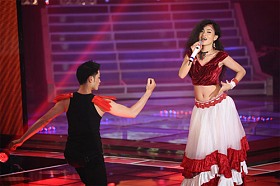 Dong Lan The Voice : Lan hoang dai nhu cay co xu xi