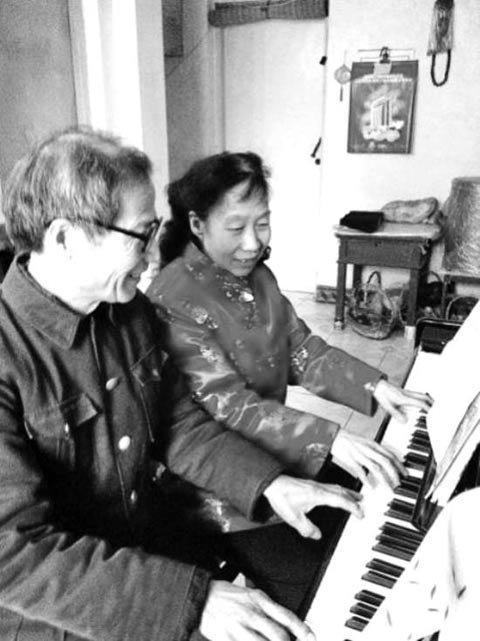 Nhung chuyen tinh cam dong roi nuoc mat