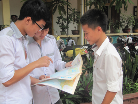 Tang cuong bien phap chong tieu cuc trong ky thi tot nghiep THPT nam 2013