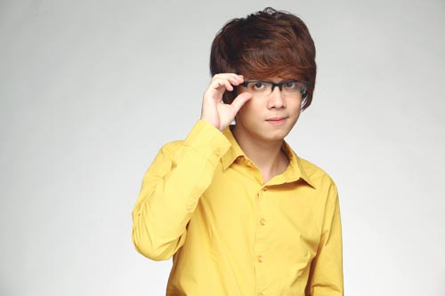 Bùi Anh Tuấn khóc vì phải xa bố mẹ img8101 Bùi Anh Tuấn khóc vì phải xa bố mẹ